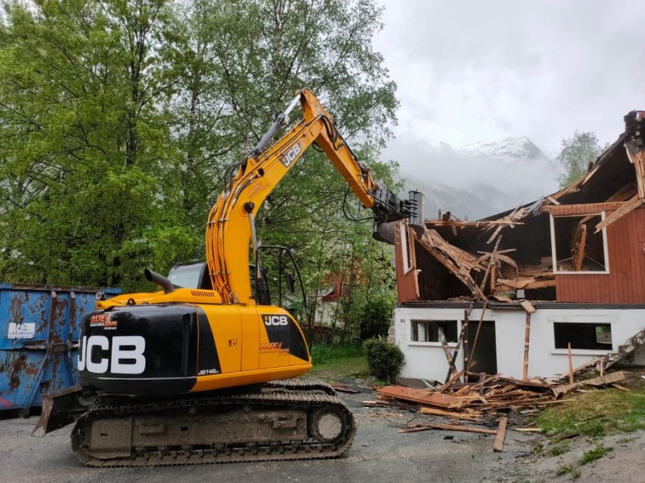 demolition maison - terrassement megève