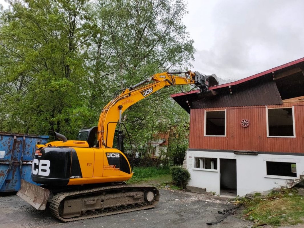demolition maison - déneigement argentière - terrassement megève
